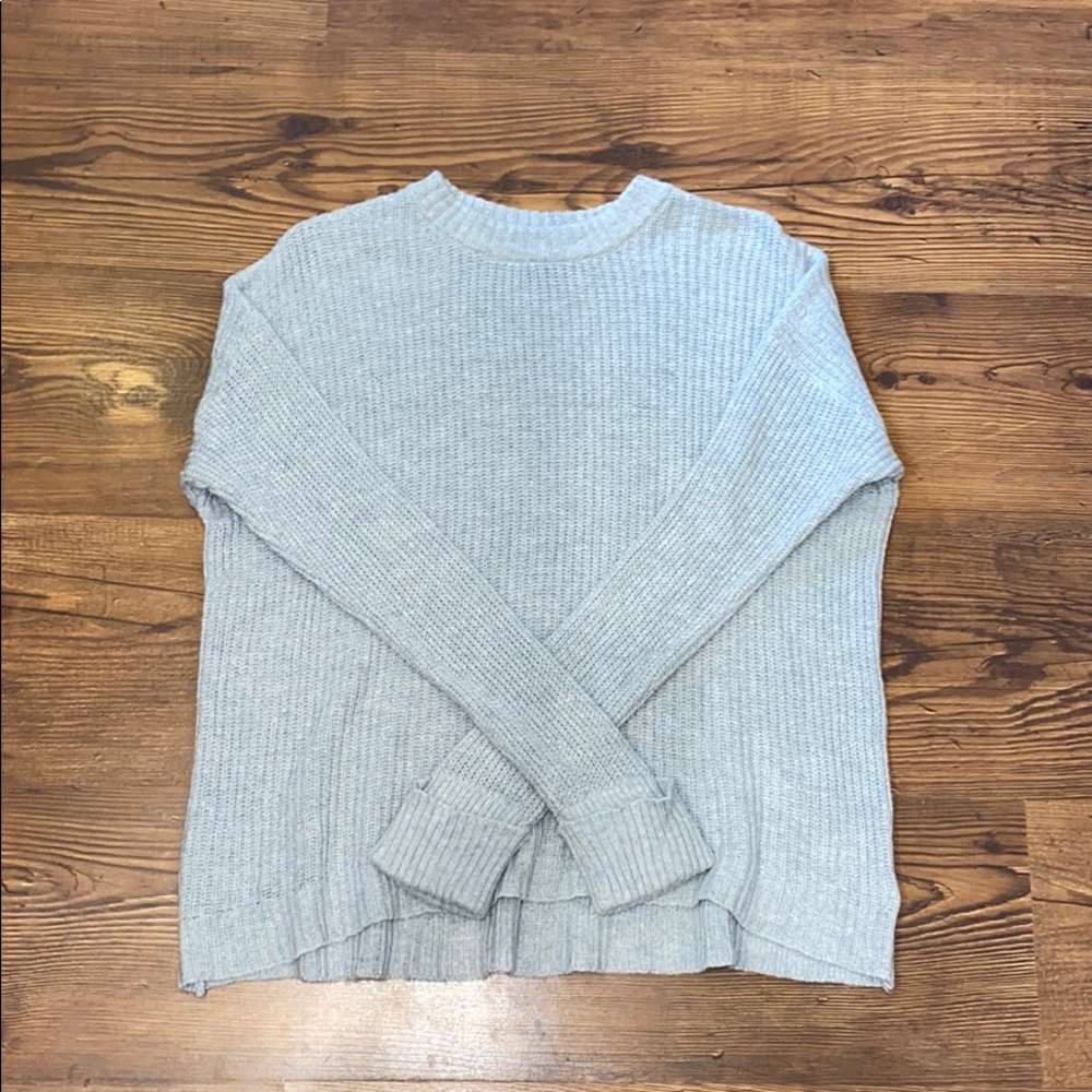 American eagle light gray sweater
